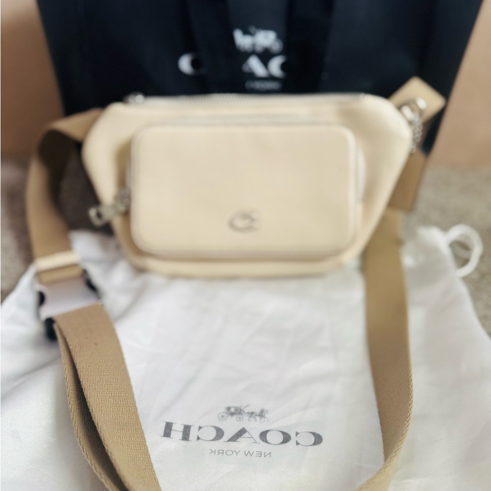 Coach Cream Crossbody Bag - Picture 11 of 11